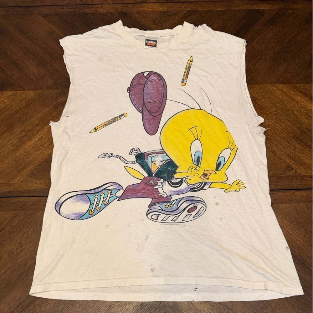 Vintage 1994 Tweety Bird Muscle Tee Tultex XL Looney Tune Distressed White Shirt